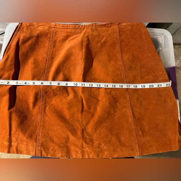 Kathy Ireland Sportswear Genuine Leather Skirt GUC - Picture 9 of 9